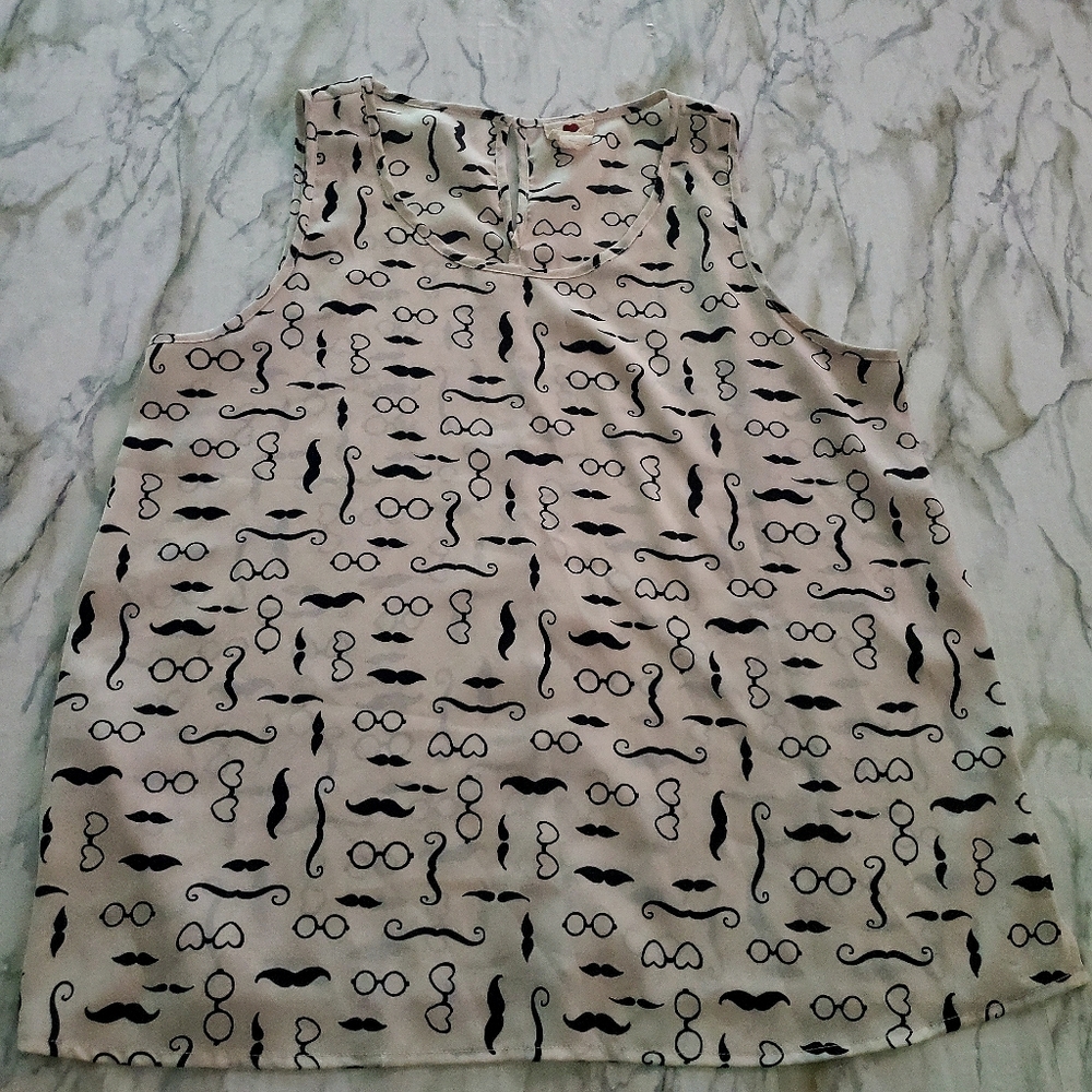 One Clothing  Mustache & Glasses Blouse L
